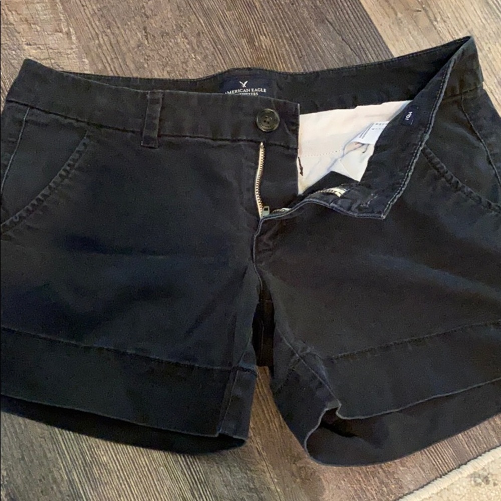 AE black midi shorts